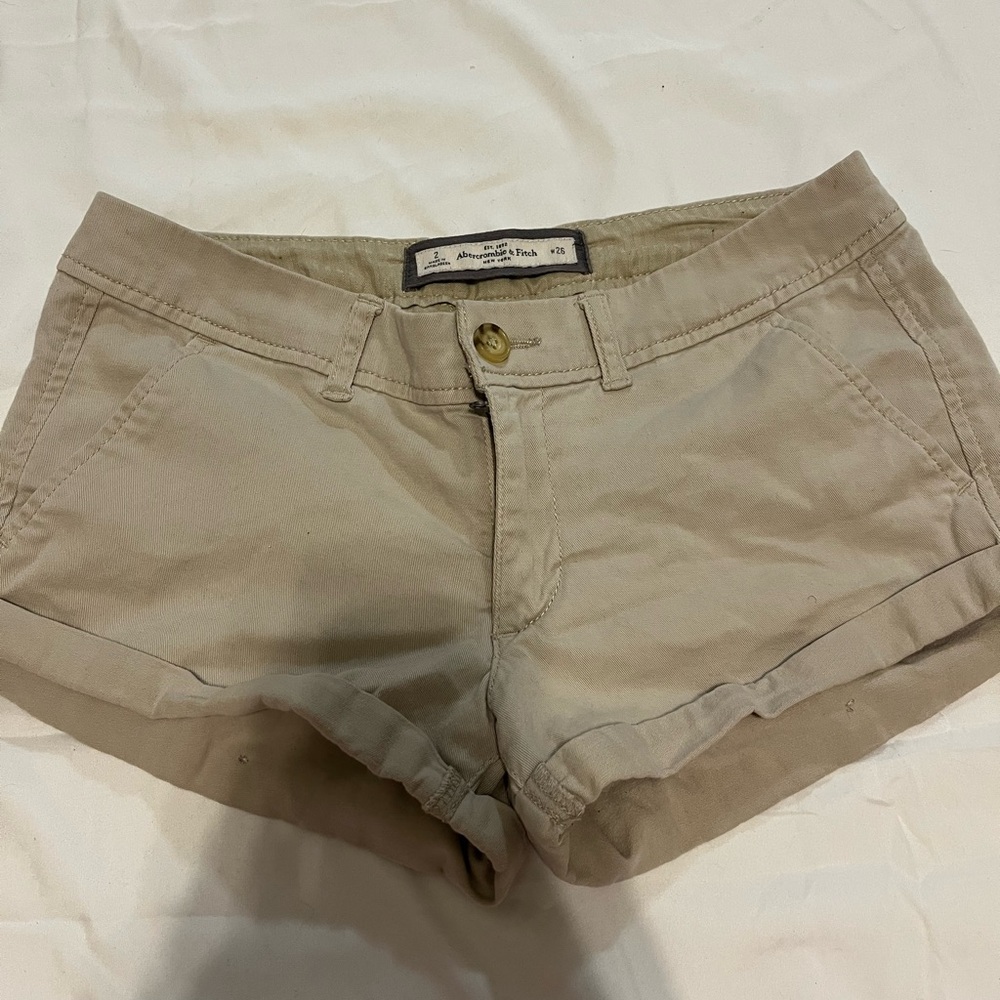 Abercrombie & Fitch Women's Beige Cargo Shorts